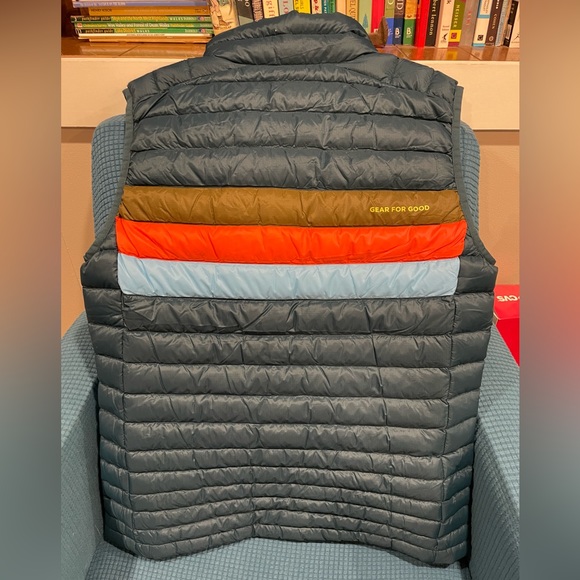 Cotopaxi Fuego Down Vest NWT Men’s M Deep Ocean Stripes Retro Look Gear for Good - Picture 5 of 6